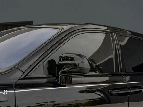 Used 2024 Rolls-Royce Phantom Sedan image 26