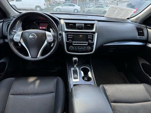 Used 2018 Nissan Altima 2.5 SR image 21