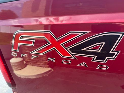 Used 2015 Ford F250 Lariat w/ FX4 Off-Road Package image 6