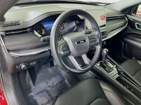 Used 2022 Jeep Compass Limited image 17