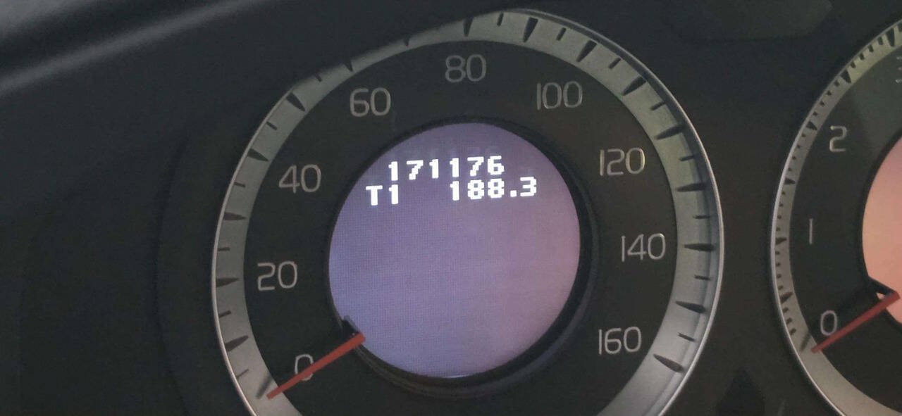 Used 2010 Volvo XC70 3.2 AWD/4WD image 7