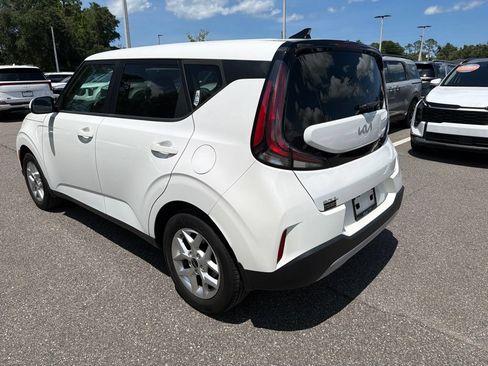 Certified 2024 Kia Soul LX w/ Option Group 015 FWD image 7