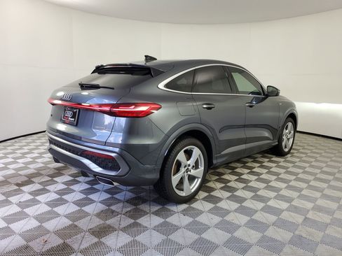 New 2025 Audi Q5 Prestige image 10