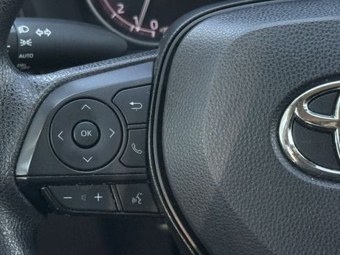 Used 2025 Toyota RAV4 XLE FWD image 14