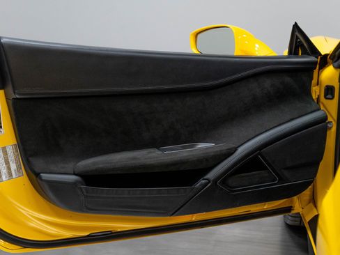 Used 2010 Ferrari 458 Italia Coupe RWD image 5