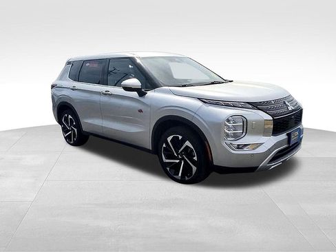 Used 2022 Mitsubishi Outlander SE AWD/4WD image 9
