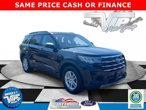 Used 2026 Ford Explorer Active AWD/4WD image 1