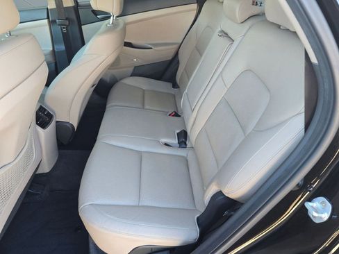 Used 2017 Hyundai Tucson Limited w/ Limited Ultimate Package 03 image 12