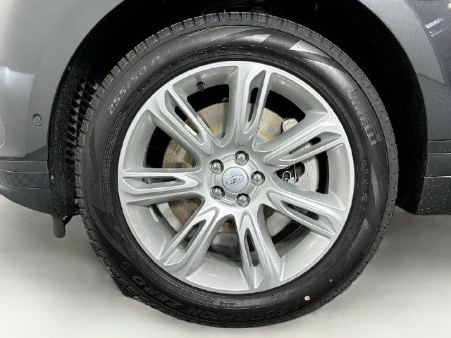 Used 2026 Land Rover Range Rover Velar S AWD/4WD image 32