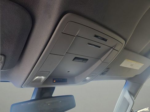 Used 2018 GMC Yukon SLE image 22