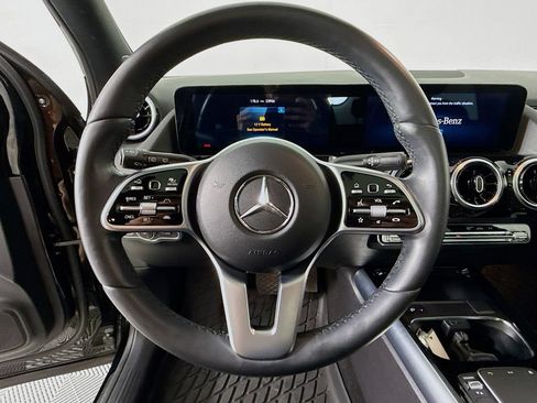 Used 2022 Mercedes-Benz GLA 250 4MATIC image 12
