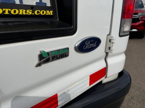 Used 2014 Ford E-150 and Econoline 150 w/ Power Group RWD image 9