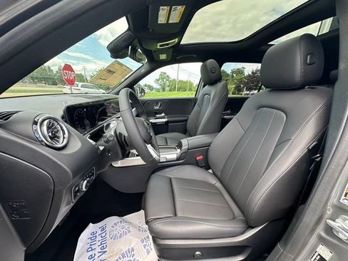 New 2026 Mercedes-Benz GLB 250 4MATIC image 17