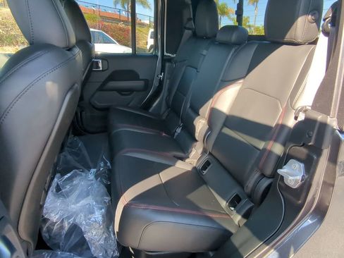 New 2026 Jeep Gladiator Rubicon AWD/4WD image 21