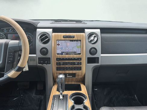 Used 2011 Ford F150 Lariat w/ Lariat Chrome Pkg AWD/4WD image 7