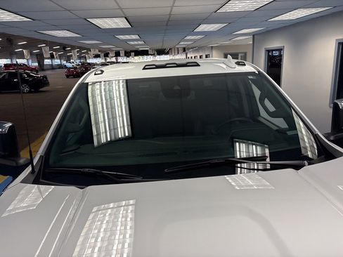 Certified 2025 GMC Sierra 2500 SLT w/ SLT Premium Package image 14