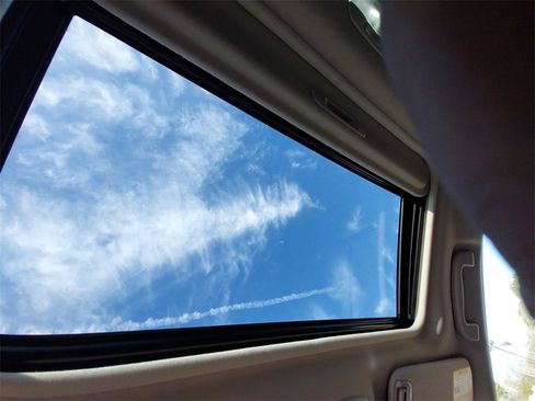 Certified 2025 Subaru Crosstrek 2.0i Premium image 26