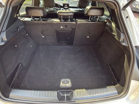 Used 2018 Mercedes-Benz GLA 250 4MATIC image 38