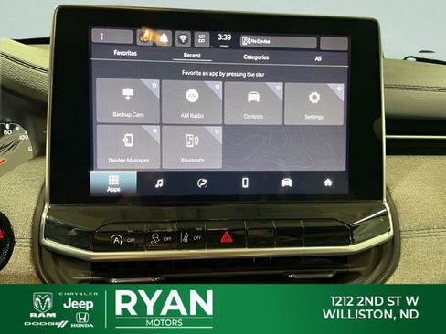 Used 2024 Jeep Compass Latitude AWD/4WD image 19