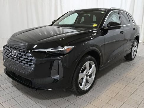 Used 2025 Audi Q5 Premium Plus w/ Premium Plus AWD/4WD image 18