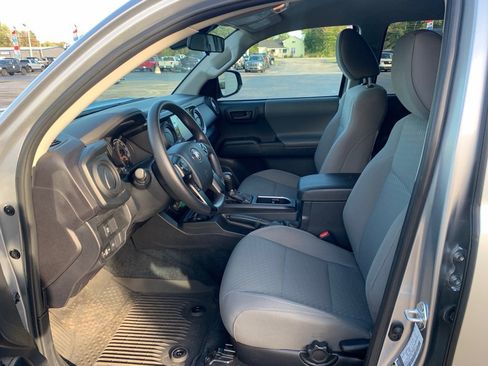 Used 2023 Toyota Tacoma SR image 4