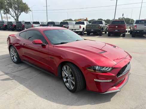 Used 2021 Ford Mustang GT Premium w/ Equipment Group 401A RWD image 4