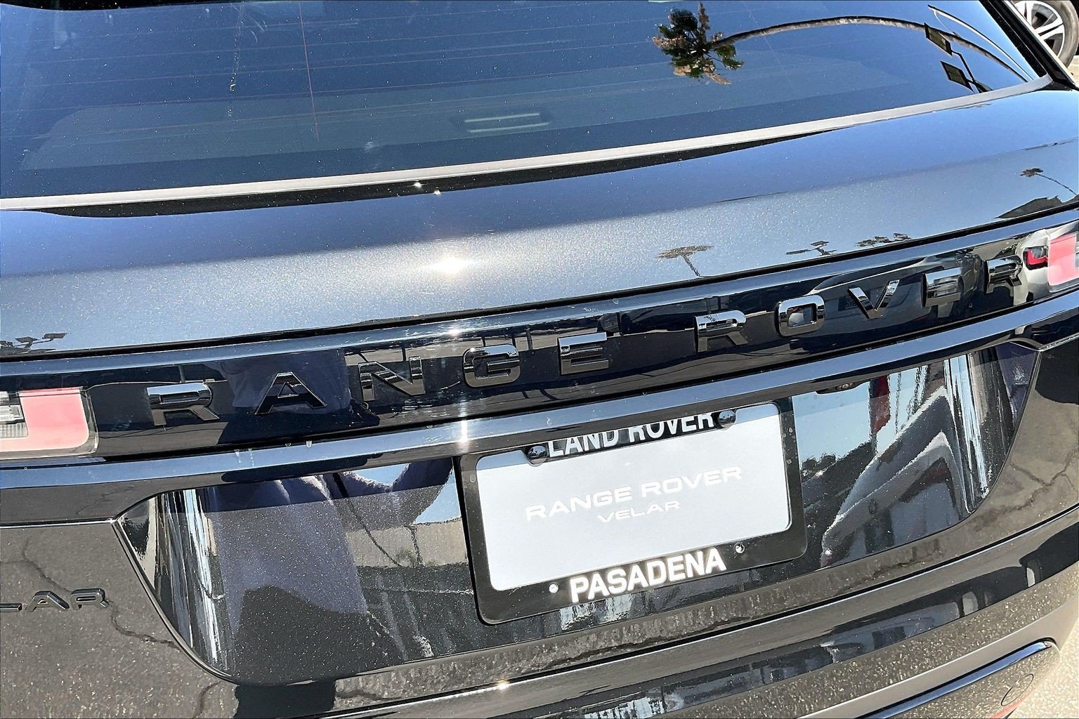 New 2026 Land Rover Range Rover Velar S AWD/4WD image 9