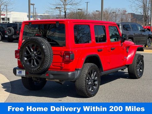 Certified 2025 Jeep Wrangler Unlimited Sahara image 6