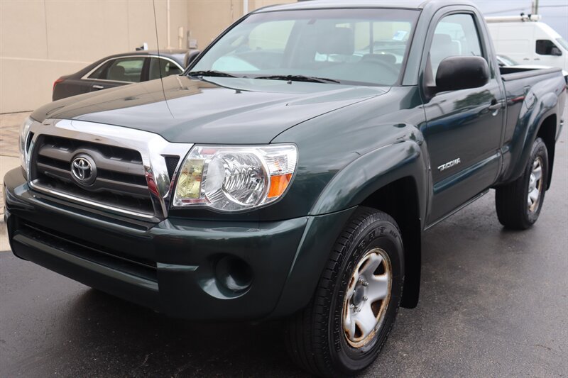Used 2010 Toyota Tacoma 4x4 Regular Cab image 3