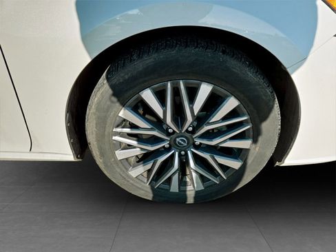 Used 2023 Nissan Altima 2.5 SV image 34