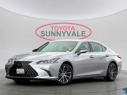 Used 2025 Lexus ES 300h w/ Premium Package