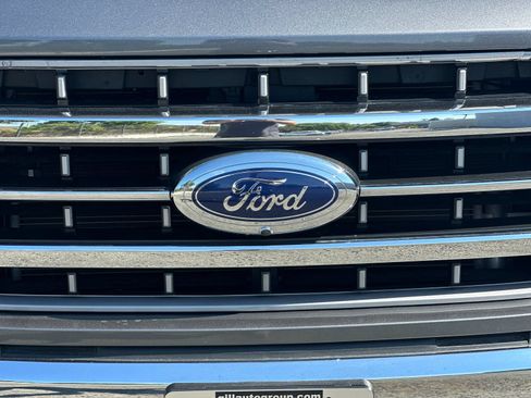 Used 2023 Ford F150 Lariat w/ Trailer Tow Package AWD/4WD image 35
