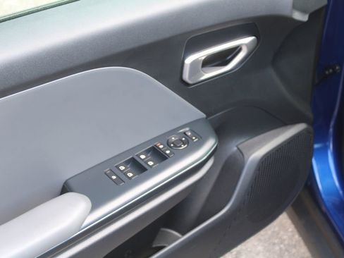 Certified 2025 Kia K4 FWD image 18