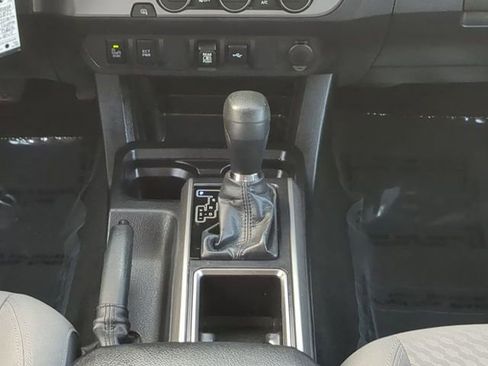 Certified 2022 Toyota Tacoma SR5 w/ Technology Package image 19