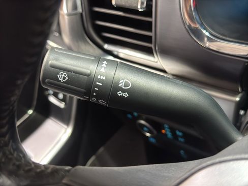 Used 2023 Ford F150 Lariat w/ Equipment Group 502A High image 26