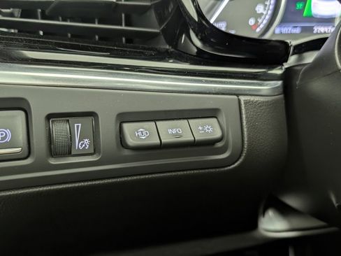 Certified 2022 Cadillac XT6 Sport w/ Technology Package image 10