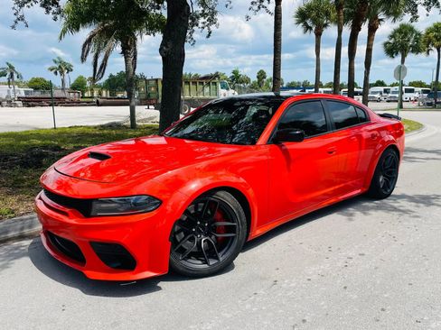 Used 2021 Dodge Charger Scat Pack RWD image 1