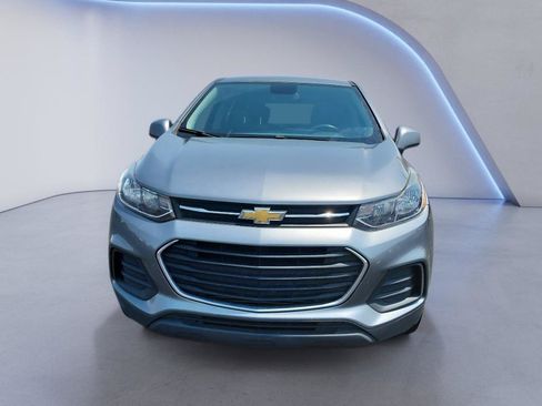 Used 2020 Chevrolet Trax LS w/ Tint and Cruise Package AWD/4WD image 2