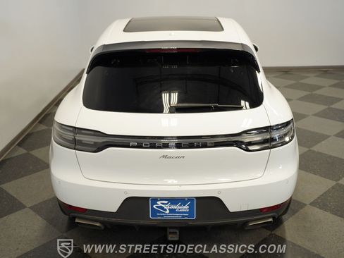 Used 2019 Porsche Macan AWD/4WD image 29