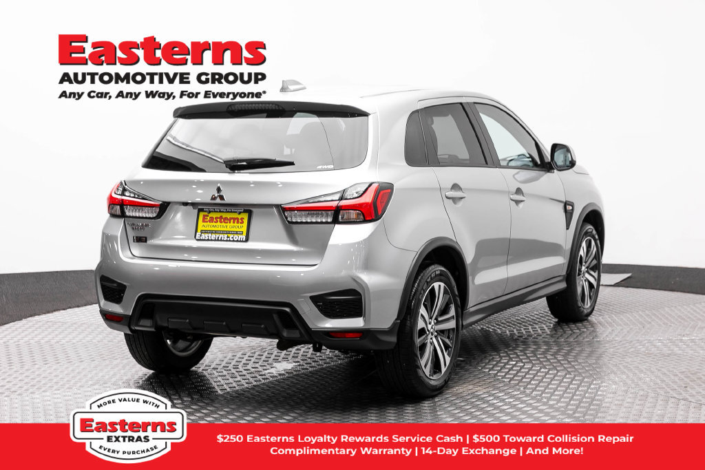Used 2025 Mitsubishi Outlander Sport SE AWD/4WD image 6