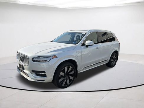 Certified 2023 Volvo XC90 T8 Ultimate image 1