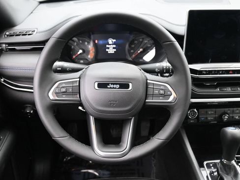 New 2026 Jeep Compass Latitude AWD/4WD image 20