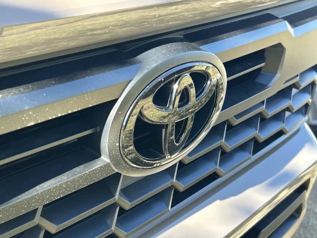 Used 2026 Toyota Tacoma TRD Sport AWD/4WD image 5