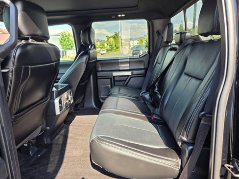 Used 2018 Ford F150 Lariat w/ Equipment Group 502A Luxury AWD/4WD image 26