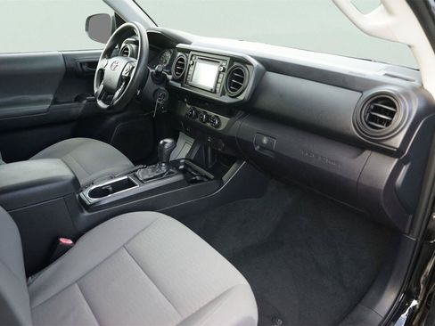 Used 2018 Toyota Tacoma SR w/ SR Convenience Package RWD image 17