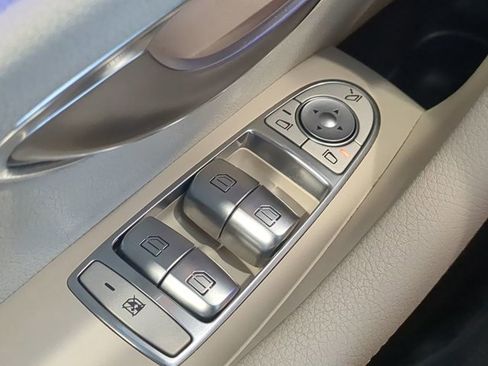 Used 2018 Mercedes-Benz E 300 image 23
