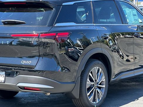 New 2027 INFINITI QX60 Luxe w/ Family Package FWD image 8