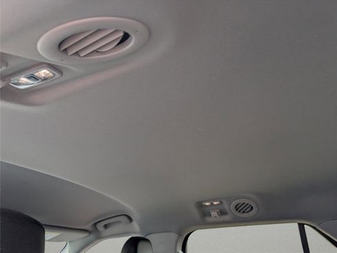 Used 2022 Ford Explorer XLT w/ Equipment Group 202A image 30