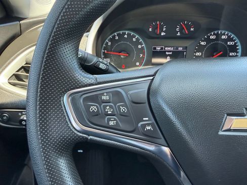 Used 2024 Chevrolet Malibu LT FWD image 16