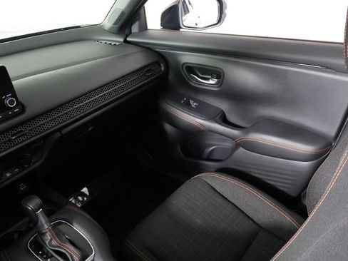 Used 2025 Honda HR-V Sport image 33